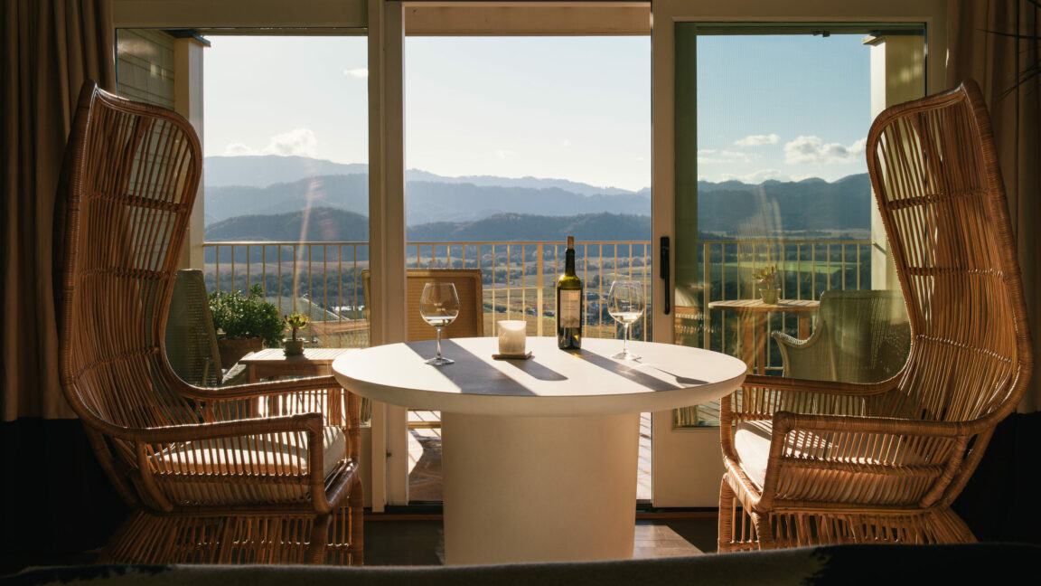 Beautiful Napa Hotel Suite With Vineyard Views | Poetry Inn Napa Valley